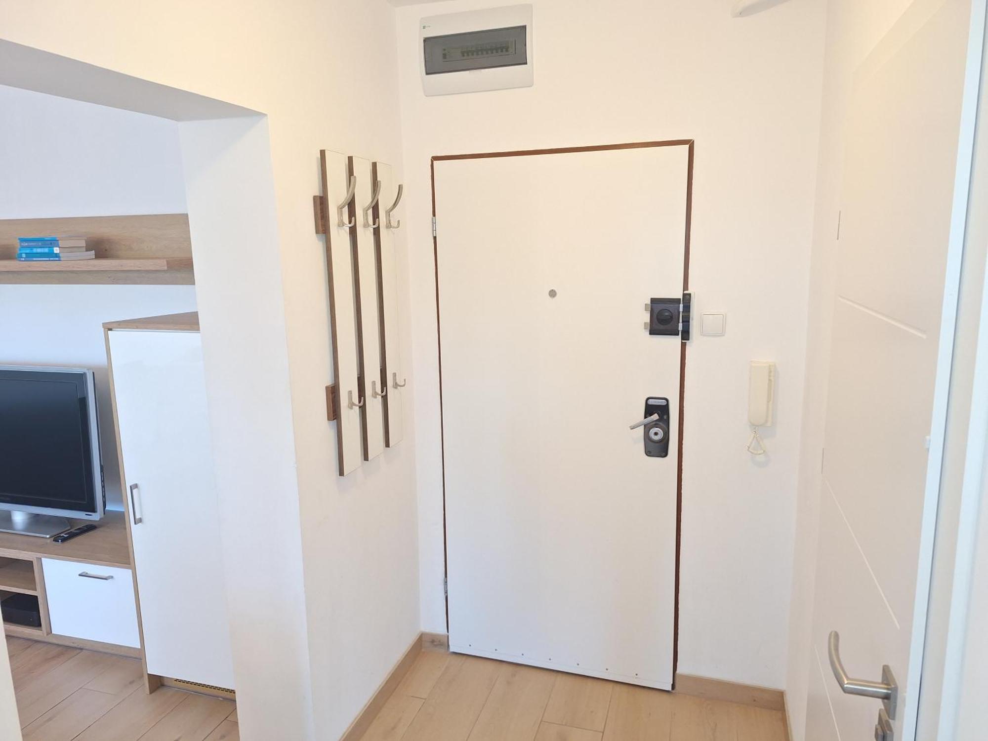 Apartment Grand - Prywatny Parking, Blisko Szpital Arkonska *